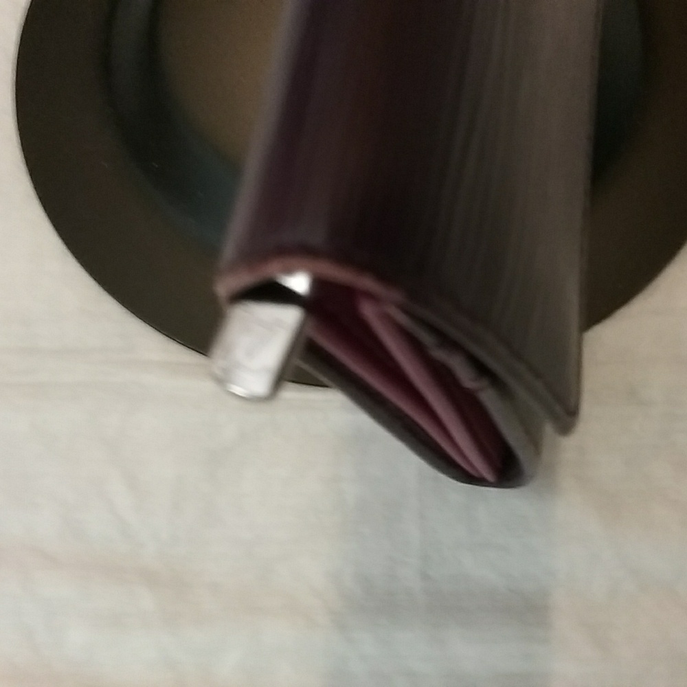 LOUIS VUITTON Epi Long Wallet, Plum EUC - Picture 11 of 13